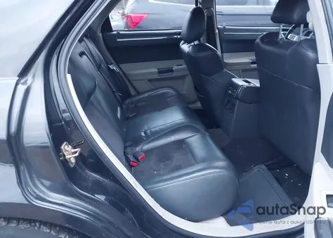 2007 Chrysler 300C Srt8 from USA, damaged, VIN 2C3LA73W97H627177